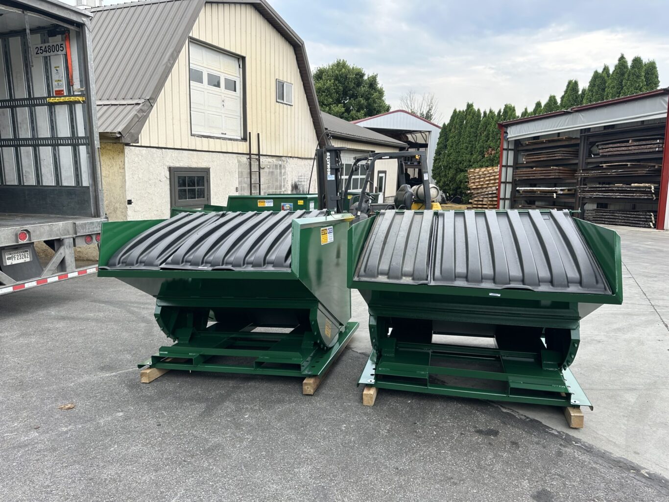 Ensure every image of your hopper has alt text like "2-yard heavy-duty self dumping steel hopper with lid and casters."